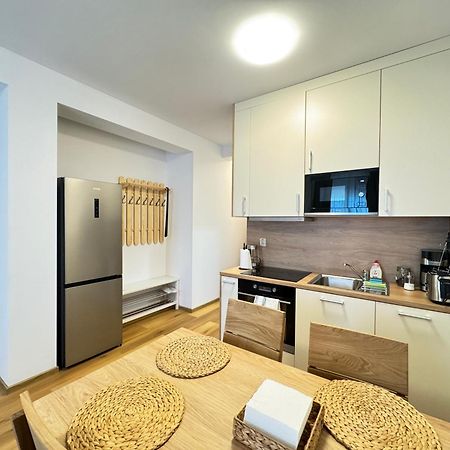 Riverside Apartment Praha Eksteriør bilde