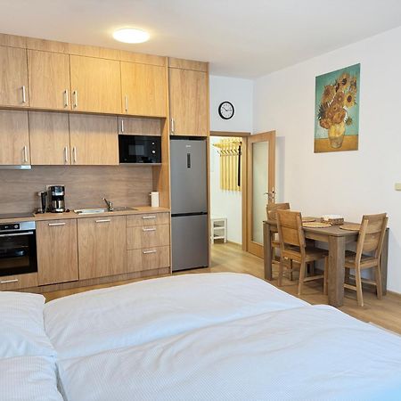 Riverside Apartment Praha Eksteriør bilde