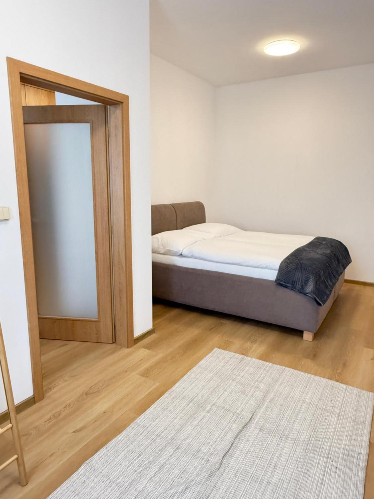 Riverside Apartment Praha Eksteriør bilde