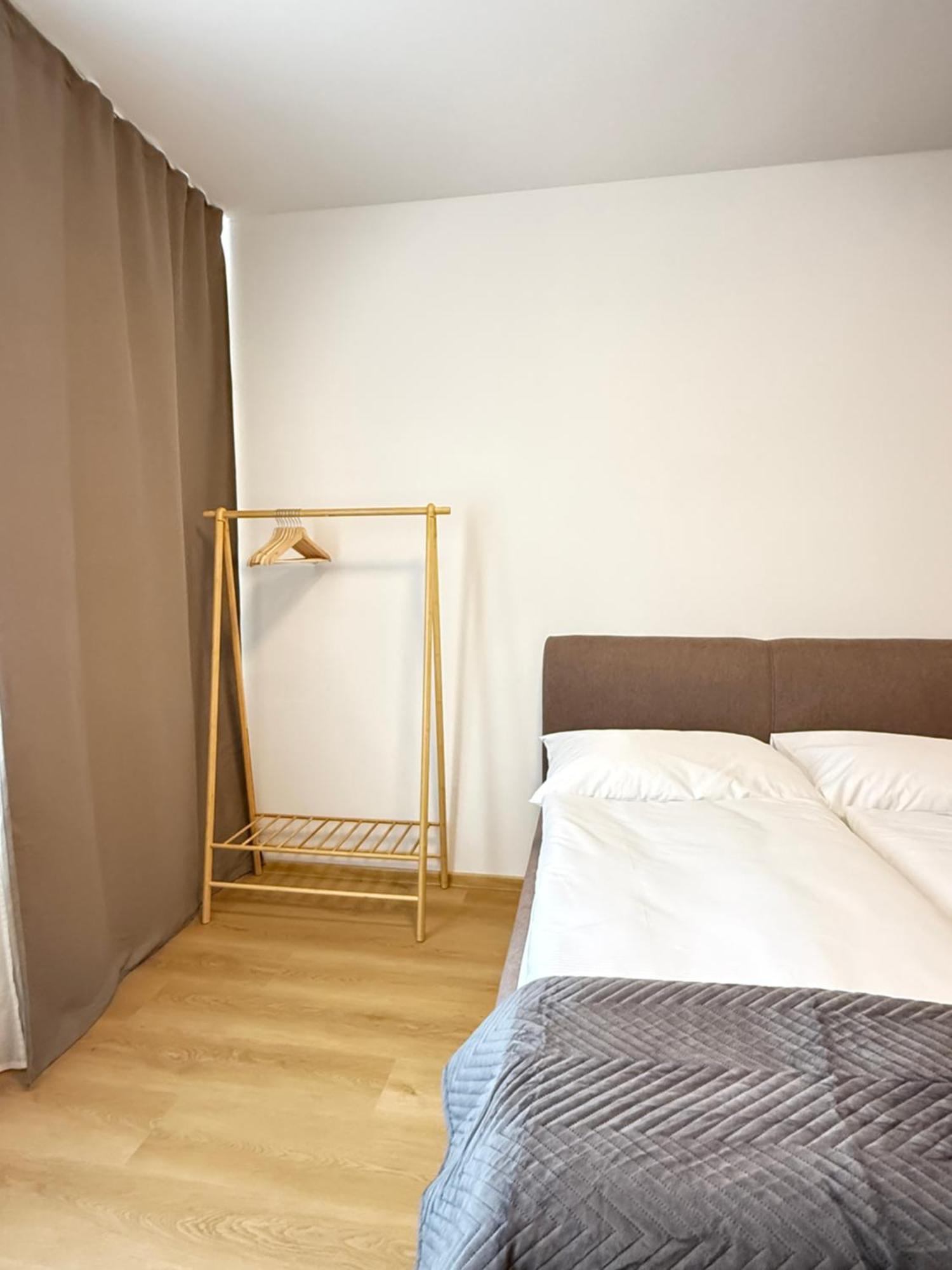 Riverside Apartment Praha Eksteriør bilde