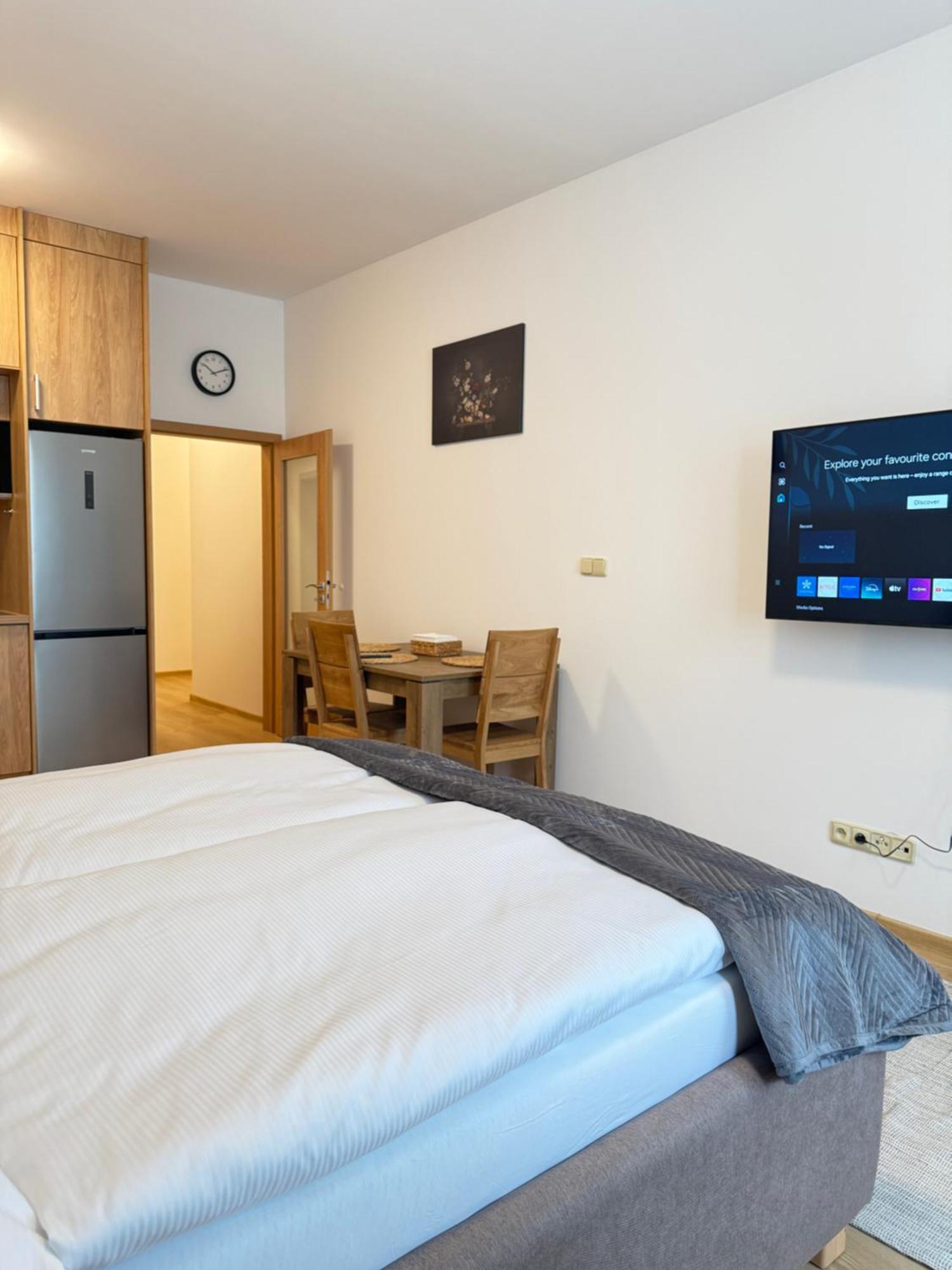 Riverside Apartment Praha Eksteriør bilde